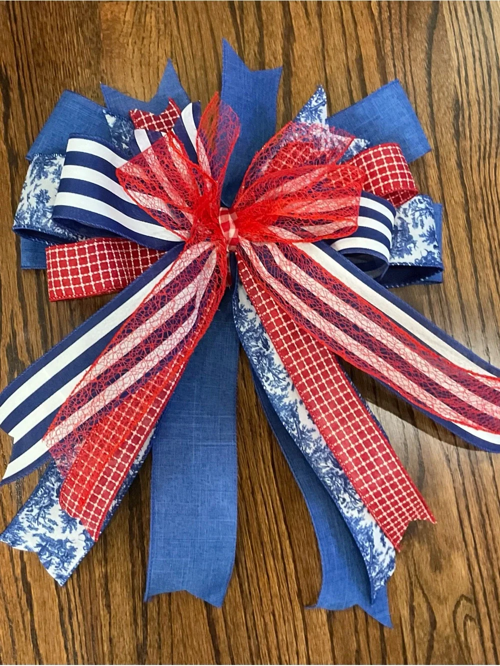 Red & Blue Patriotic Decorative Wreath Bow - Home Holiday